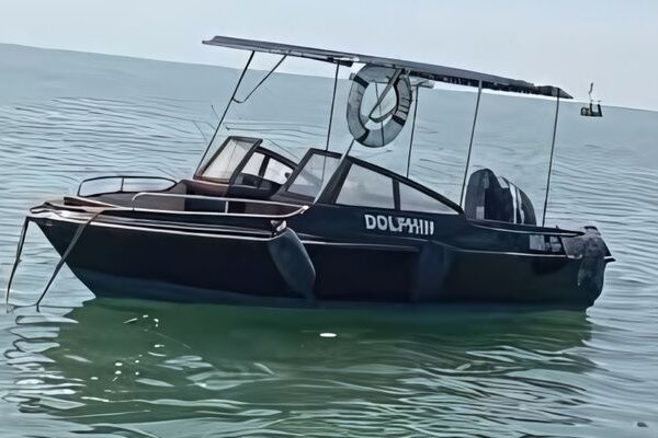 5 seater speed boat 600x400
