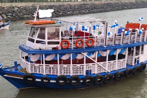 Party Ferry 1 600x400