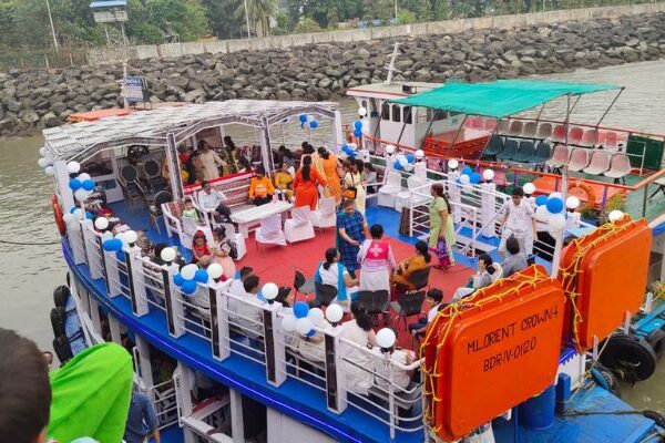 Party Ferry 3 600x400