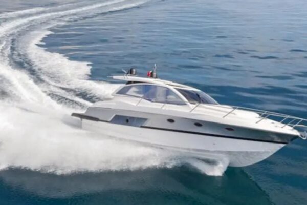 Speed boat from mumbai to alibaug 600x400