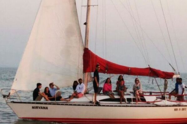 X 372 luxury yacht 600x400