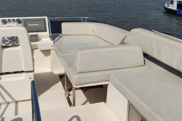 Azimut 6 600x400