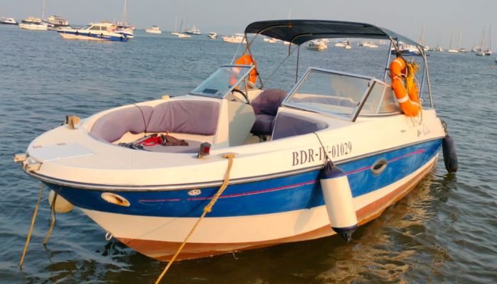 Motor Boat 8 Seater