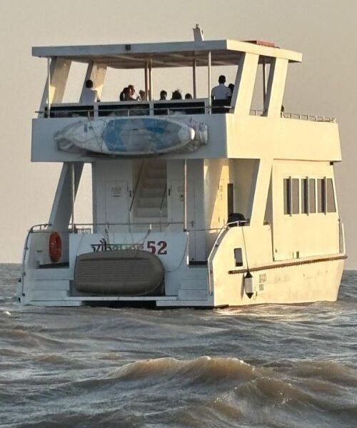 Motor Yacht Bhadrakali 2 500x600