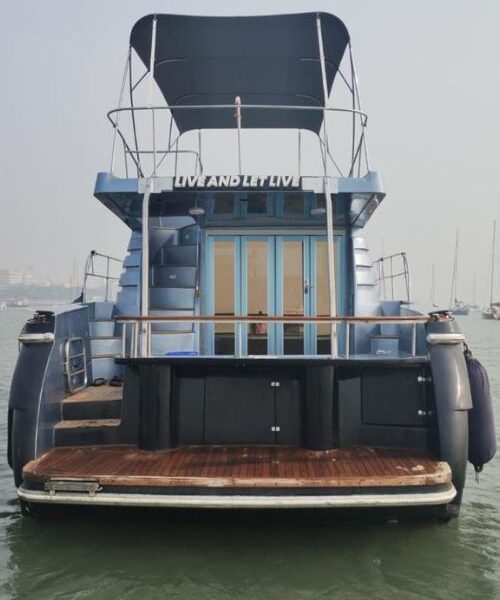 Motor Yacht L3 3 500x600